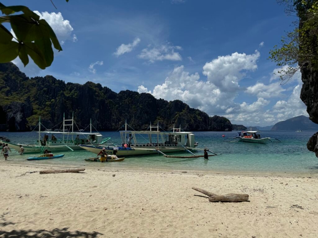 Boats anchored at Shimizu Island.