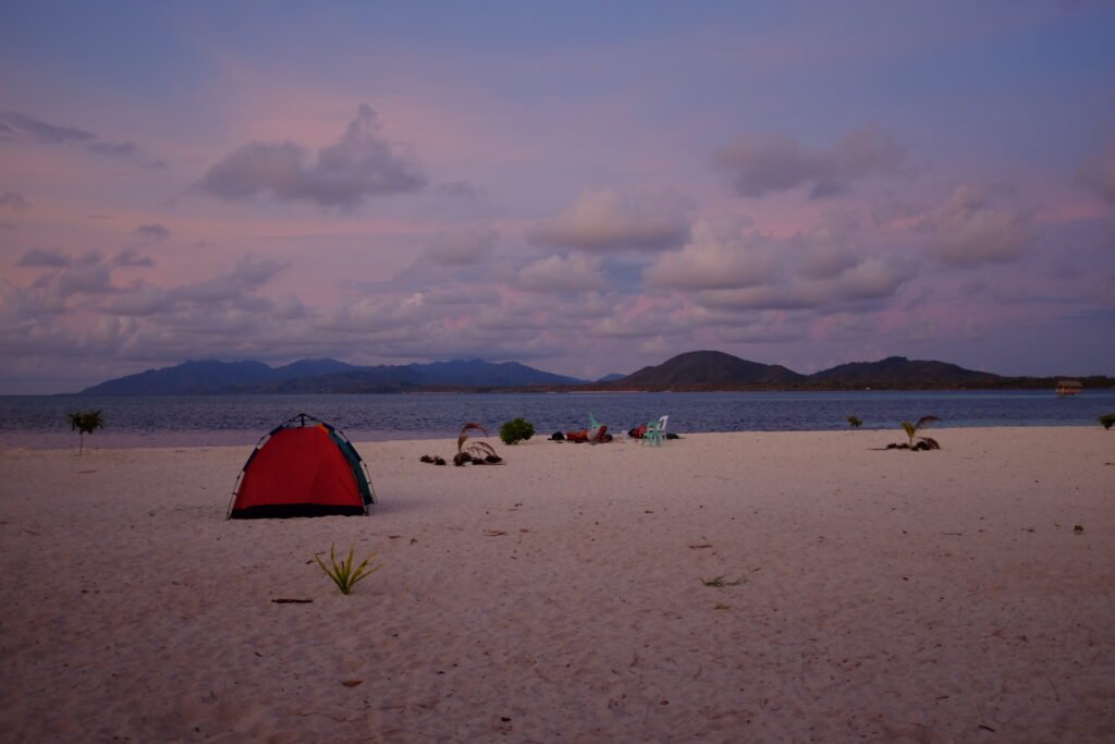 Morning view at Candaraman Island.