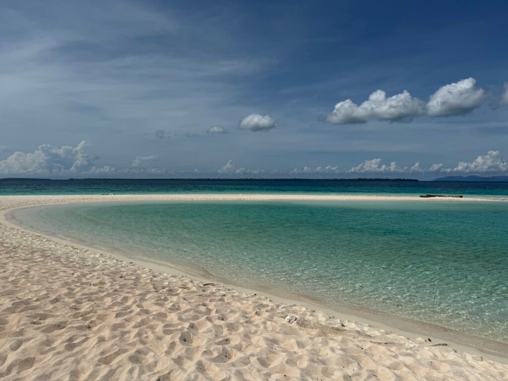 The mini sandbar at Patawan Island